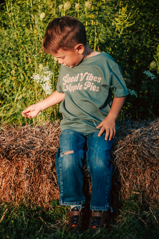Good Vibes & Apple Pies Toddler T-Shirt