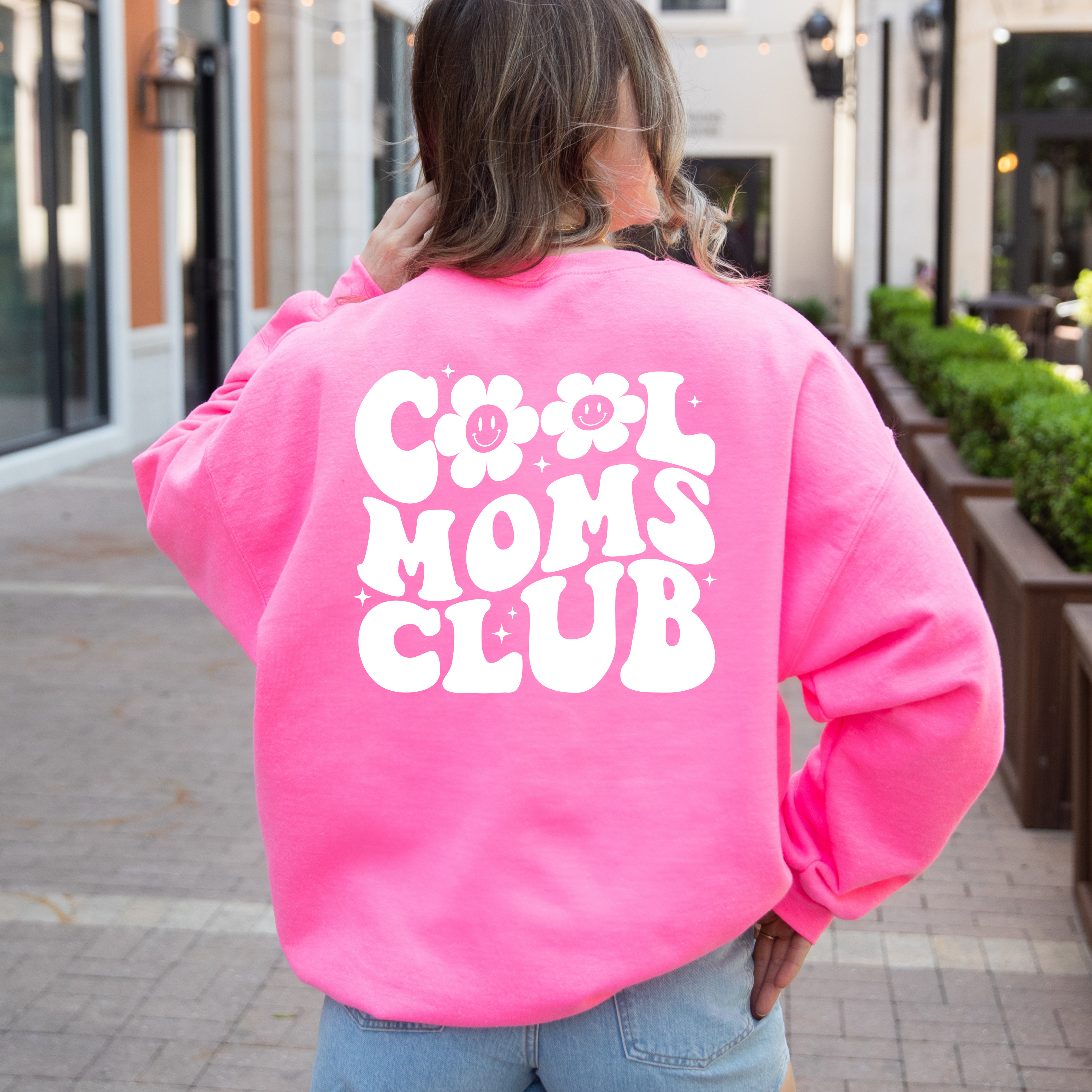 coolmomsclubback.png
